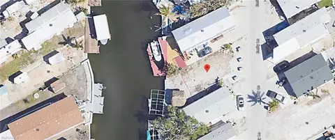 13 Emily Ln, Fort Myers Beach, FL 33931