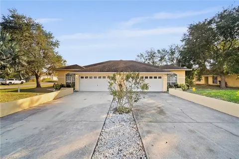 5401 Banning St, Lehigh Acres, FL 33971