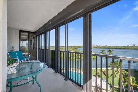 15 Bluebill Ave #706, Naples, FL 34108