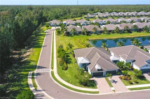 2206 Marquesa Cir, Naples, FL 34112