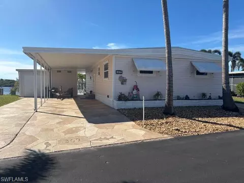 309 Shoreland Dr, Fort Myers, FL 33905