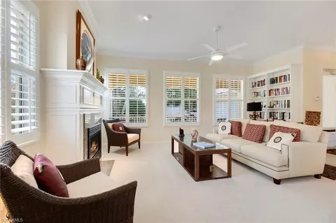 8039 Wilfredo Ct, Naples, FL 34114 photo 6