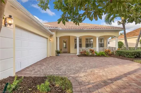 8039 Wilfredo Ct, Naples, FL 34114