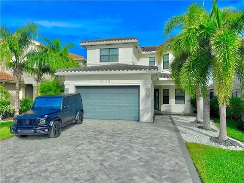 4448 Aurora St, Naples, FL 34119