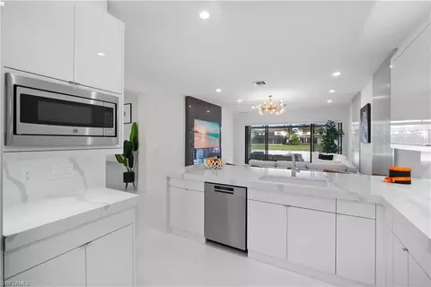 Kitchen - 4448 Aurora St, Naples, FL 34119 photo 7 of 8