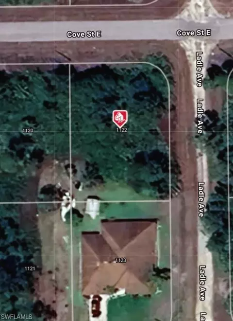 1122 Cove St E, Lehigh Acres, FL 33974 photo 2