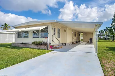 2 Lake Diane Dr, Naples, FL 34114