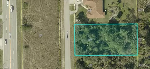 906 Edward Ave, Lehigh Acres, FL 33936
