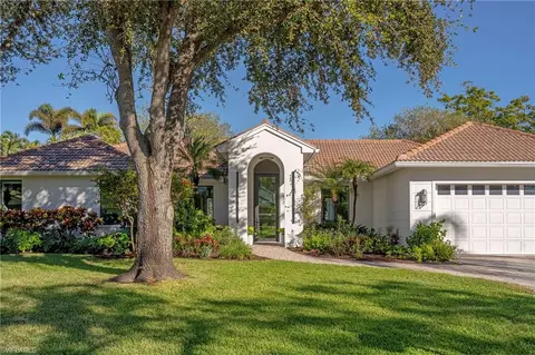 224 Monterey Dr, Naples, FL 34119