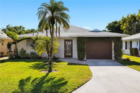 13 Crooked Ln, Naples, FL 34112