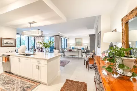 1030 3rd Ave S #201, Naples, FL 34102