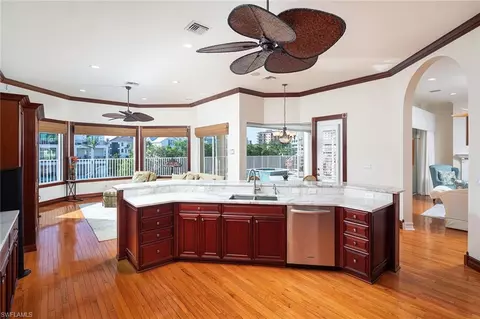 140 Heron Ave, Naples, FL 34108 photo 10