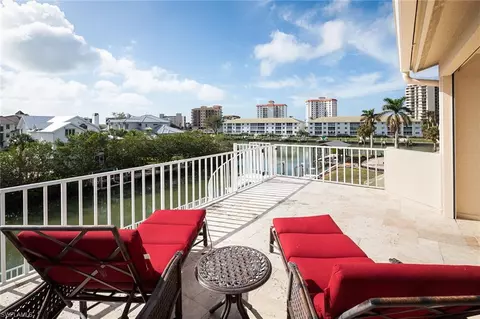 140 Heron Ave, Naples, FL 34108 photo 17