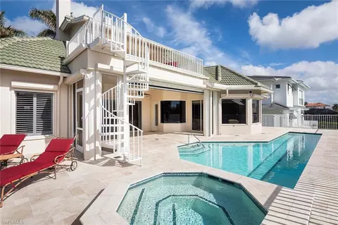 140 Heron Ave, Naples, FL 34108 photo 16