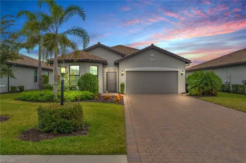 19555 Utopia Ln, Estero, FL 33928