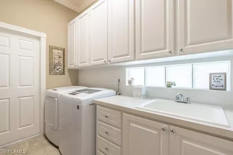 7688 Hernando Ct, Naples, FL 34114 photo 9