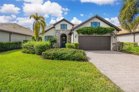 7073 Live Oak Dr, Naples, FL 34114