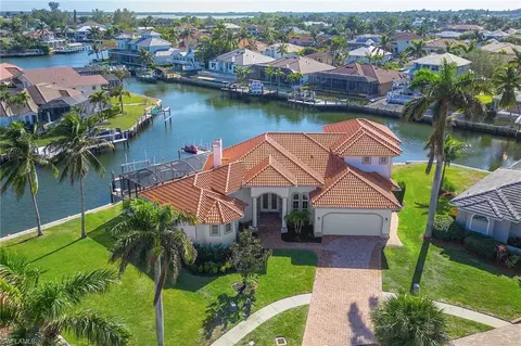 189 Richmond Ct, Marco Island, FL 34145