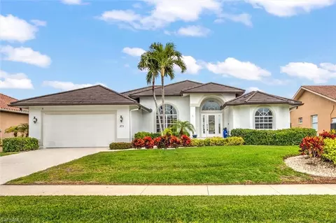 371 Capistrano Ct, Marco Island, FL 34145