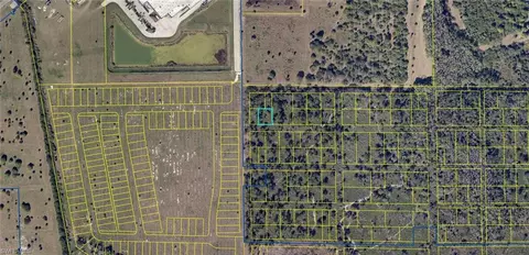 Avenue E, Labelle, FL 33935
