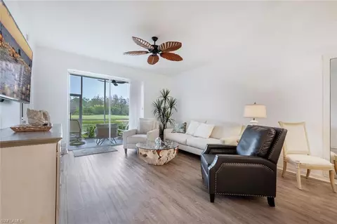 8655 Naples Heritage Dr #312, Naples, FL 34112