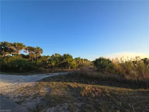 36 SE Th Se Ave, Naples, FL 34117