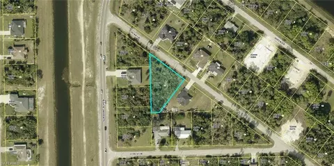 2715 Rena Ln, Lehigh Acres, FL 33971