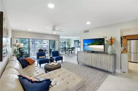 4150 Belair Ln #206, Naples, FL 34103