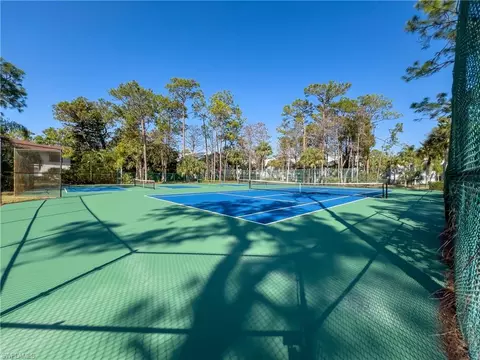 1833 Courtyard Way #E204, Naples, FL 34112