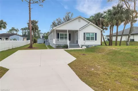 838 Porter St E, Lehigh Acres, FL 33974