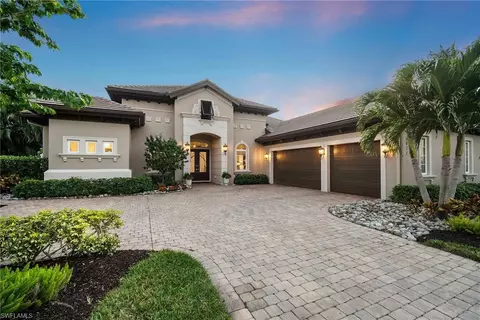 9011 Shenendoah Cir, Naples, FL 34113