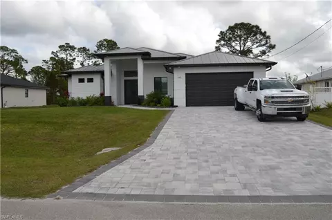 1012 Alfreda Ave, Lehigh Acres, FL 33971