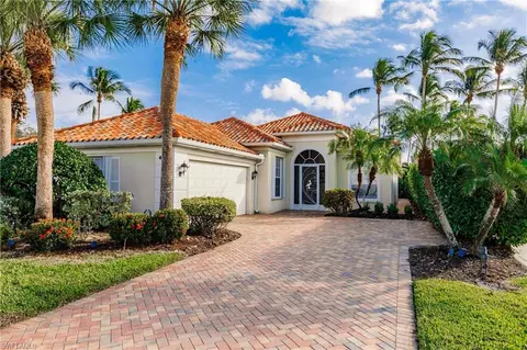 4352 Montalvo Ct, Naples, FL 34109