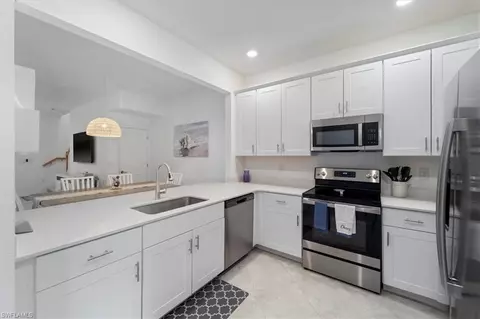 2763 Blossom Way, Naples, FL 34120