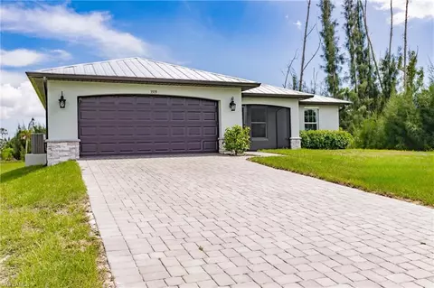 3519 Papaya St, Saint James City, FL 33956