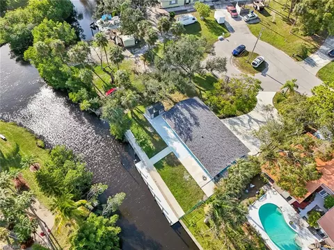 1832 Flamingo Dr, North Fort Myers, FL 33917