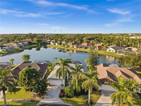 1034 Tivoli Ct, Naples, FL 34104
