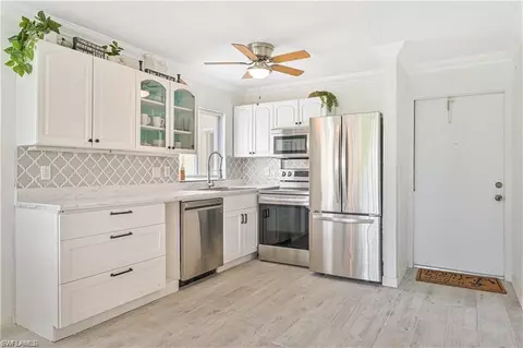 8141 Country Rd #104, Fort Myers, FL 33919