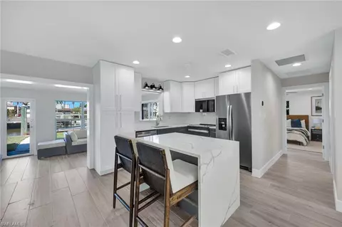 373 Egret Ave, Naples, FL 34108