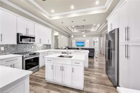 Kitchen - 6331 Green Blvd, Naples, FL 34116 photo 4 of 4