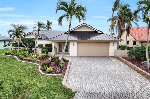 1951 SE 35th St, Cape Coral, FL 33904