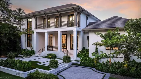 2021 Gordon Dr E, Naples, FL 34102