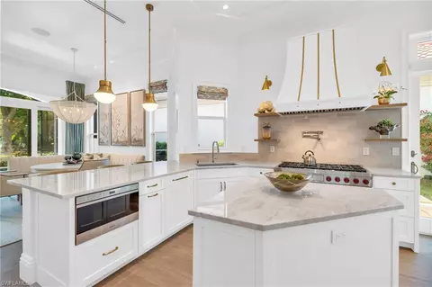 8731 La Palma Ln, Naples, FL 34108