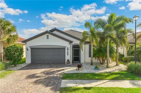 16050 Mistflower Dr, Alva, FL 33920