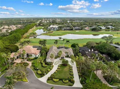 2832 Silverleaf Ln, Naples, FL 34105 photo 3