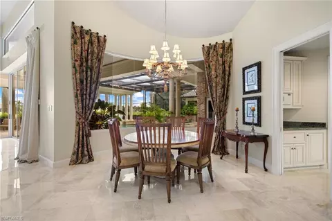 2832 Silverleaf Ln, Naples, FL 34105 photo 13