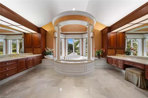 2832 Silverleaf Ln, Naples, FL 34105 photo 27