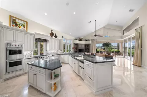 2832 Silverleaf Ln, Naples, FL 34105 photo 14