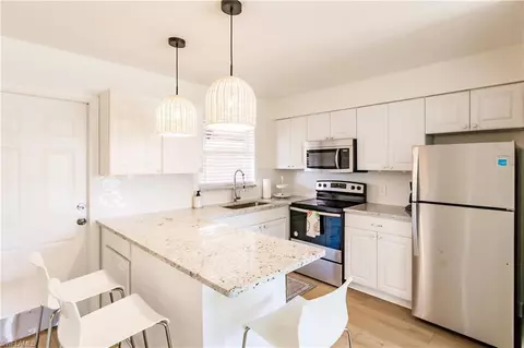 1045 Granada Blvd, Naples, FL 34103 photo 10