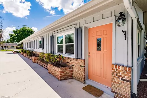 1045 Granada Blvd, Naples, FL 34103 photo 2